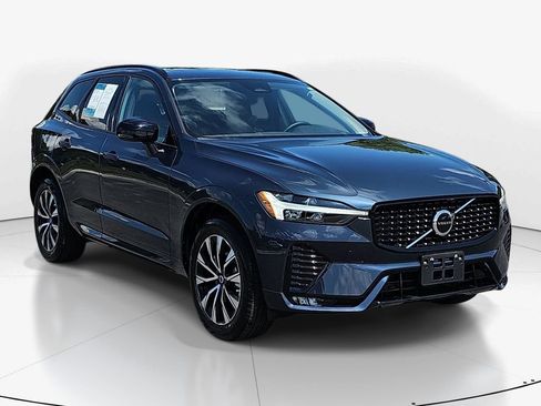 Used 2024 Volvo XC60 B5 Core w/ Protection Package Premier AWD/4WD image 3