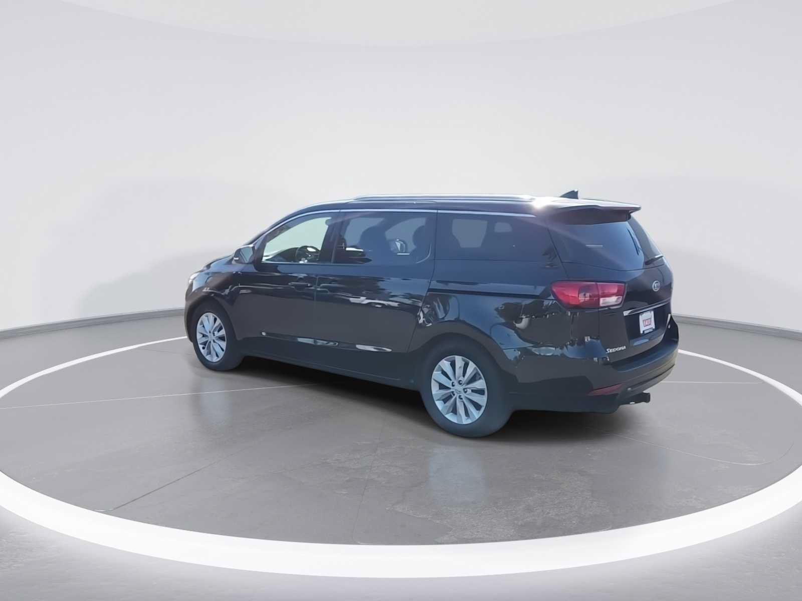 Used 2017 Kia Sedona EX FWD image 6