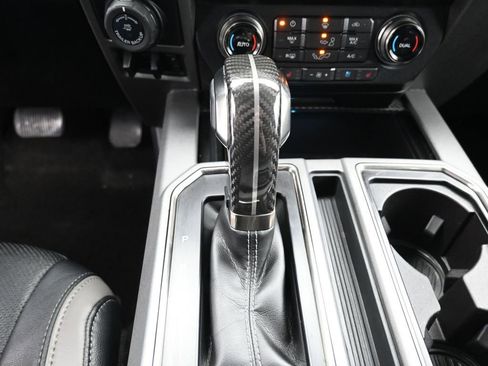 Used 2018 Ford F150 Raptor w/ Equipment Group 802A Luxury image 33