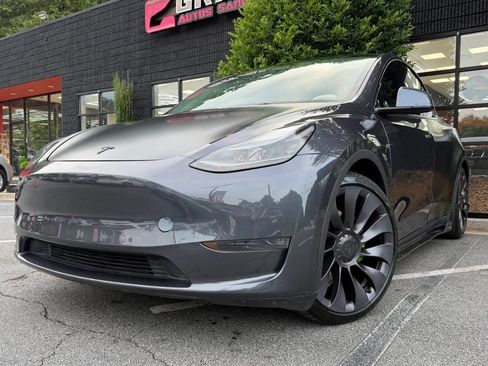 Used 2021 Tesla Model Y Performance AWD/4WD image 2