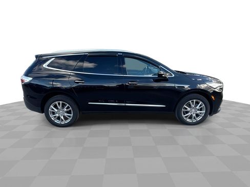 Certified 2023 Buick Enclave Essence w/ Experience Buick Package image 9