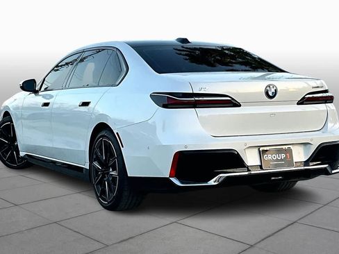 Used 2025 BMW i7 xDrive60 w/ M Sport Package RWD image 11