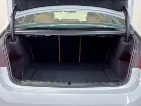 Used 2023 BMW 330i xDrive Sedan w/ Premium Package image 11