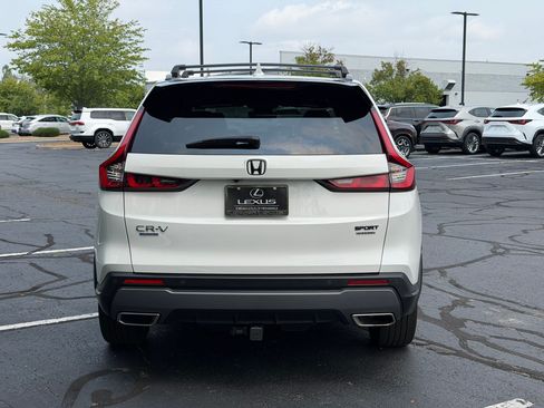 Used 2023 Honda CR-V Sport Touring image 10