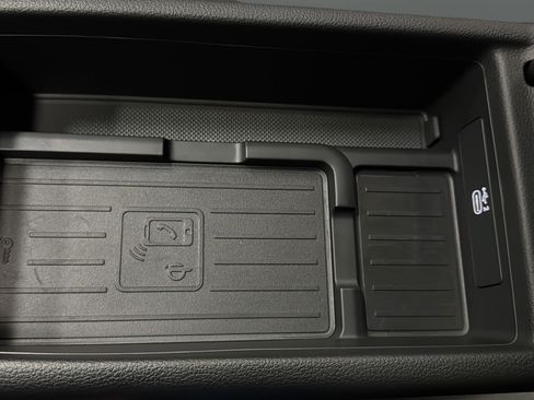 Used 2023 Audi S4 Premium Plus w/ Premium Plus Package AWD/4WD image 32