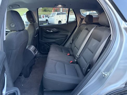 Used 2024 GMC Terrain SLE image 12