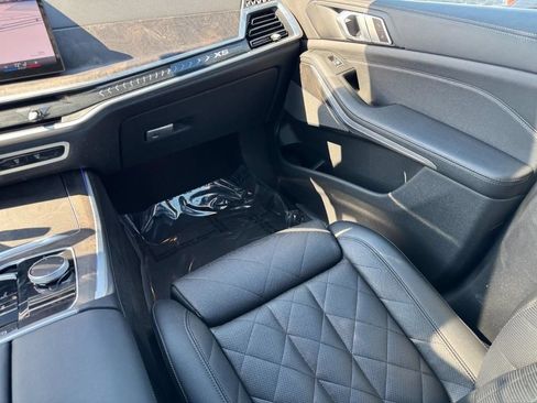 Used 2024 BMW X5 xDrive40i AWD/4WD image 28