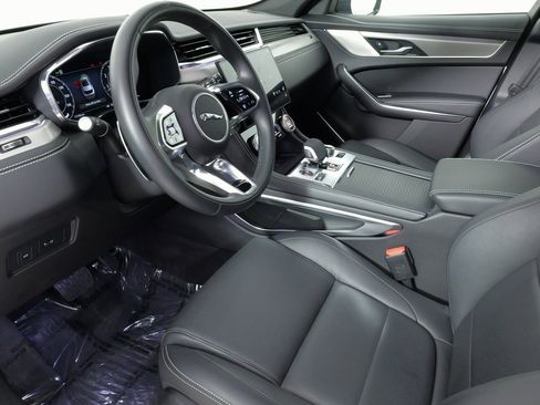 Used 2025 Jaguar F-PACE R-Dynamic S image 36