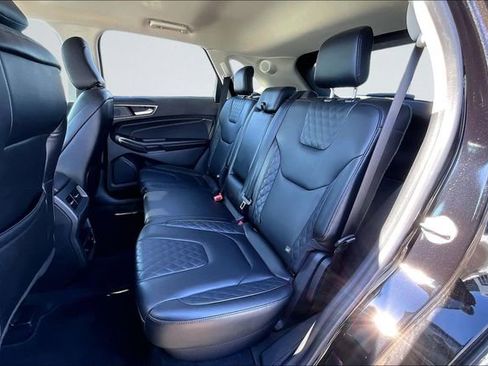 Used 2024 Ford Edge Titanium image 27