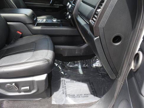Used 2019 Ford Expedition Limited w/ Equipment Group 302A AWD/4WD image 26