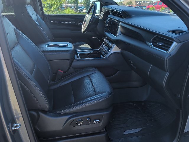 Used 2021 GMC Yukon Denali w/ Denali Ultimate Package AWD/4WD image 11