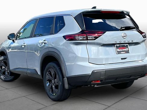 New 2026 Nissan Rogue SV FWD image 12