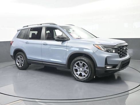 Used 2024 Honda Passport TrailSport image 8