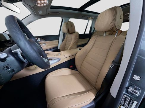New 2026 Mercedes-Benz GLS 450 4MATIC image 12