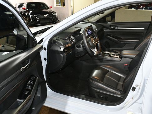 Used 2023 Nissan Altima 2.5 SR FWD image 47