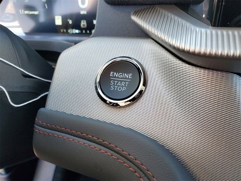 New 2026 Ford Explorer Active w/ Active Comfort Package image 17