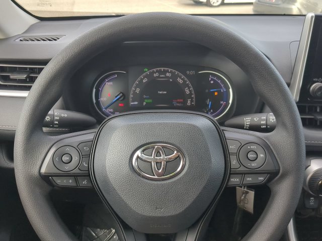Certified 2024 Toyota RAV4 LE AWD/4WD image 29