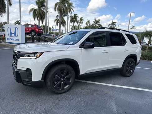 New 2026 Honda Pilot Sport image 4