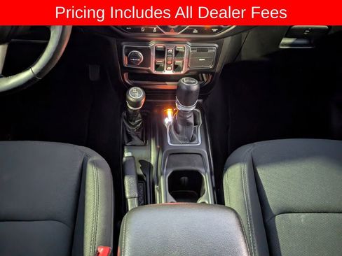 Used 2021 Jeep Wrangler Unlimited Sport AWD/4WD image 19