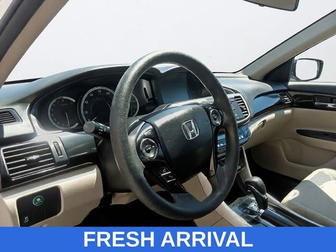 Used 2017 Honda Accord LX image 21
