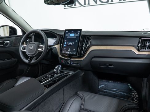 New 2026 Volvo XC60 T8 Ultra w/ Protection Package Premier AWD/4WD image 14