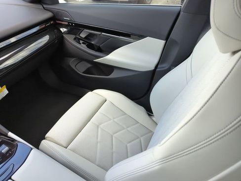 New 2026 BMW 530i w/ Premium Package image 14