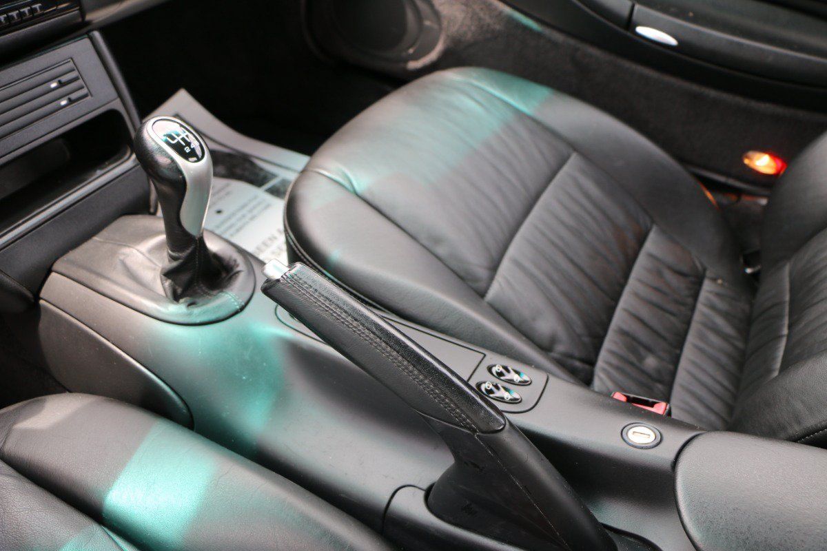 Used 2000 Porsche 911 Cabriolet image 18