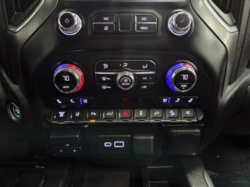 Used 2022 GMC Sierra 2500 Denali w/ Denali Black Diamond Edition image 58