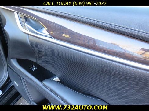 Used 2017 Cadillac XTS Luxury image 30