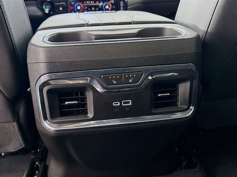Used 2024 Chevrolet Silverado 2500 High Country w/ Midnight Edition AWD/4WD image 26