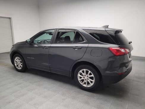 Used 2020 Chevrolet Equinox LS w/ LS Convenience Package FWD image 3