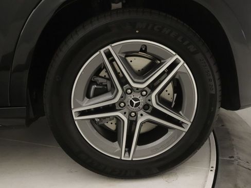 New 2026 Mercedes-Benz GLE 450 4MATIC image 13