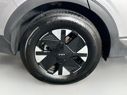Used 2026 Kia Sportage LX FWD image 11