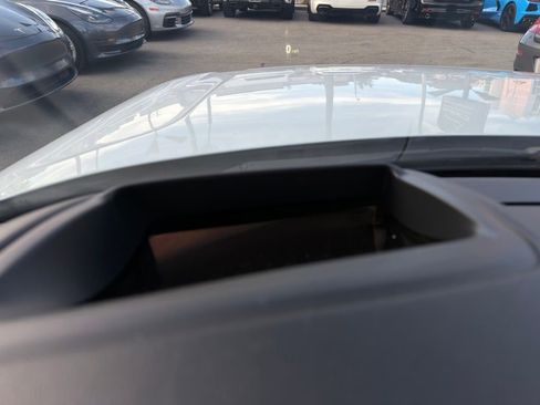 Used 2020 Land Rover Range Rover image 34