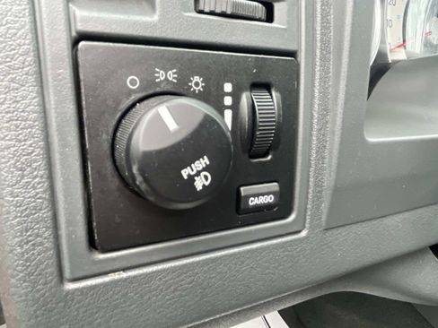 Used 2007 Dodge Dakota SLT image 26