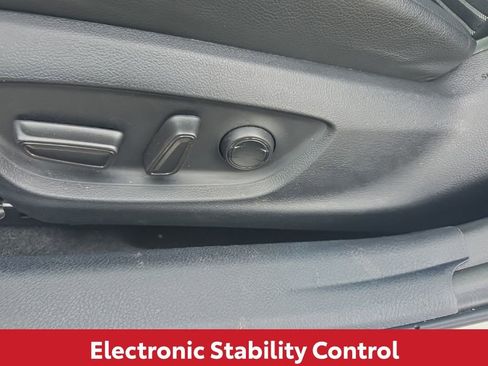 Used 2024 Toyota Camry SE image 20