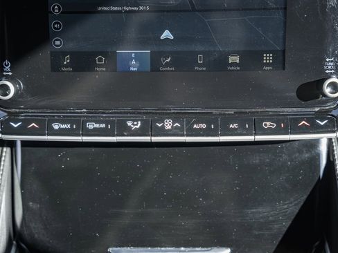 Used 2022 Jeep Wagoneer Series III image 23