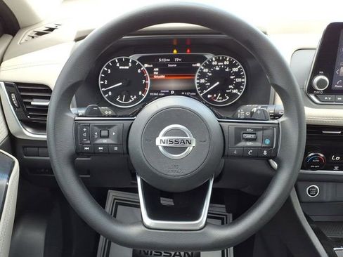 Used 2021 Nissan Rogue SV FWD image 20