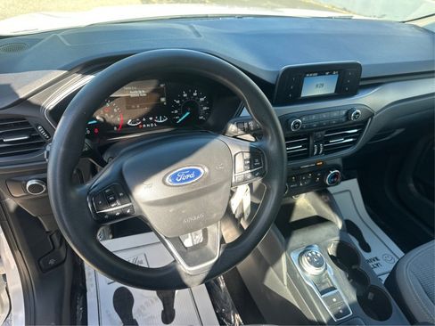 Used 2020 Ford Escape S image 26