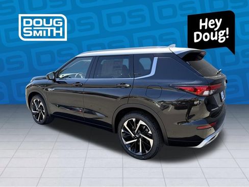 New 2025 Mitsubishi Outlander SEL image 2