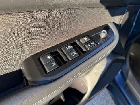 Used 2017 Subaru Outback 2.5i Premium image 19