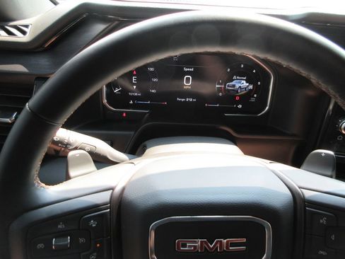 Certified 2026 GMC Sierra 1500 AT4 w/ AT4 Premium Package AWD/4WD image 35