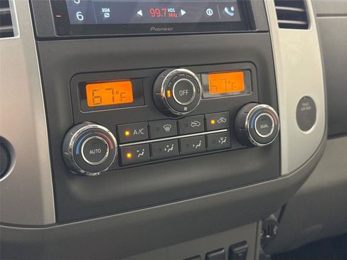 Used 2020 Nissan Frontier SV w/ Midnight Edition Floor Mats RWD image 22