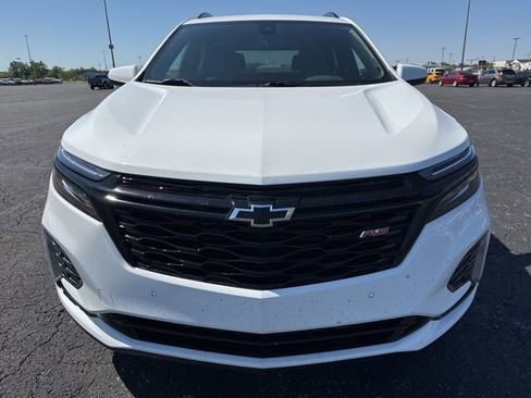 Used 2024 Chevrolet Equinox RS FWD image 2