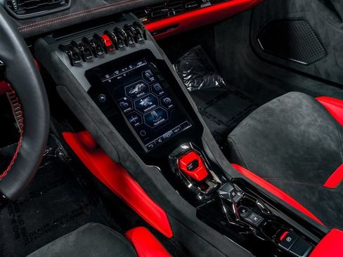 Used 2023 Lamborghini Huracan Tecnica RWD image 23