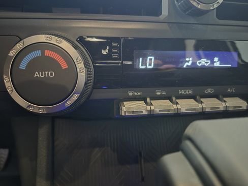 New 2026 Toyota Tacoma TRD Off-Road image 32