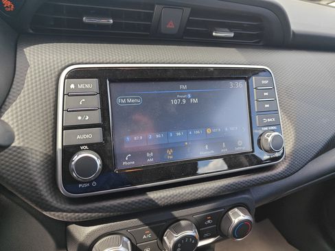 New 2025 Nissan Kicks Play S image 14