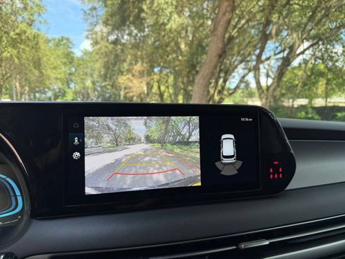 Used 2025 Hyundai Palisade SEL FWD image 24