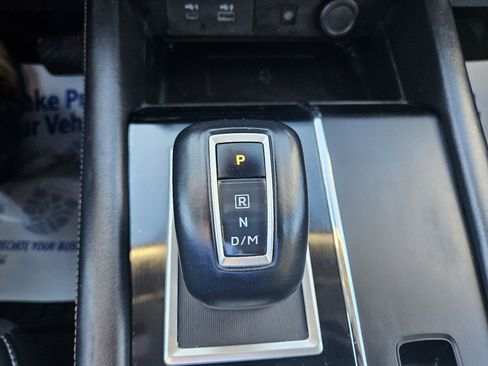 Used 2024 Mitsubishi Outlander AWD image 26