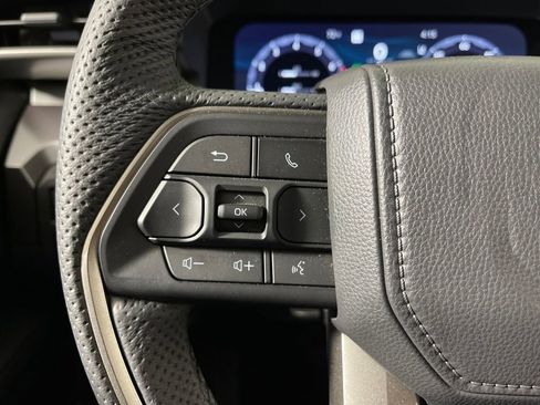 Certified 2025 Toyota Tacoma TRD Off-Road image 26